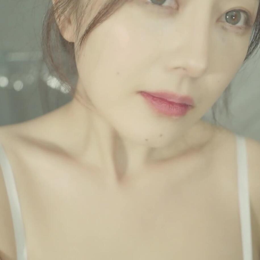 樱晚gigi - 粉丝群收费视频8V