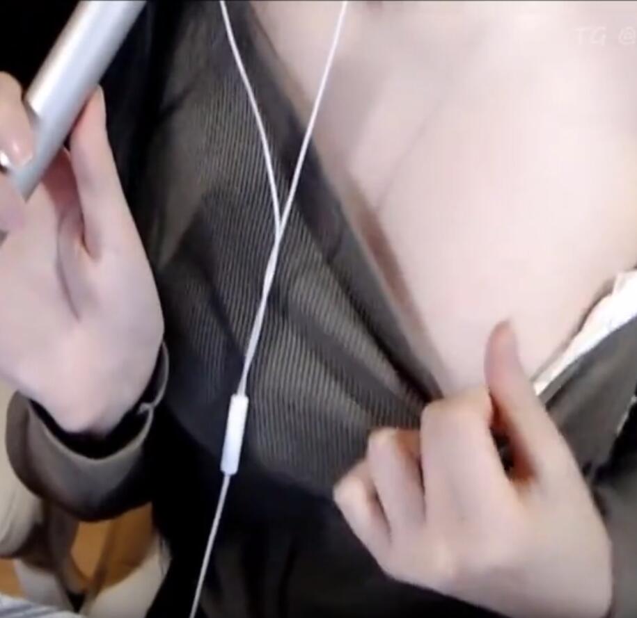 婉儿别闹ASMR福利《口腔音和吊带黑丝的魅力》